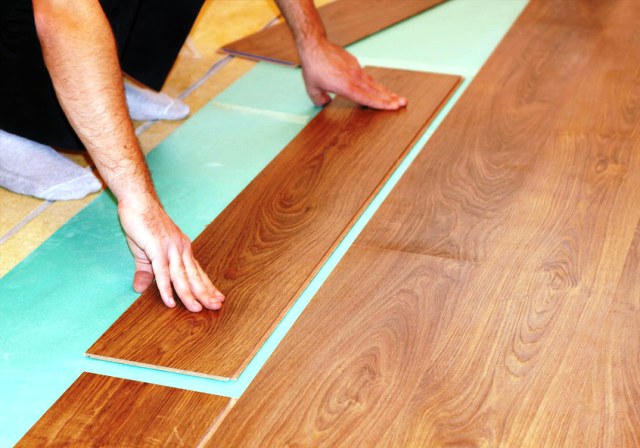 Gjør-det-selv om du legger laminatgulv. Faser av arbeidet