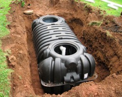 septiktank for å gi plast