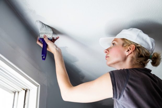 7 tips for hvitvasking av tak og vegger med kalk, kritt, vannbasert maling