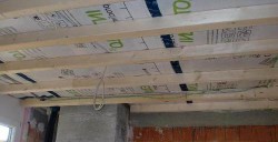 fissare il laminato al soffitto