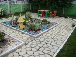 cordolo di cemento per percorsi da giardino 2