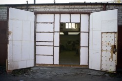 Isolering av garasjen inne i skummet 3